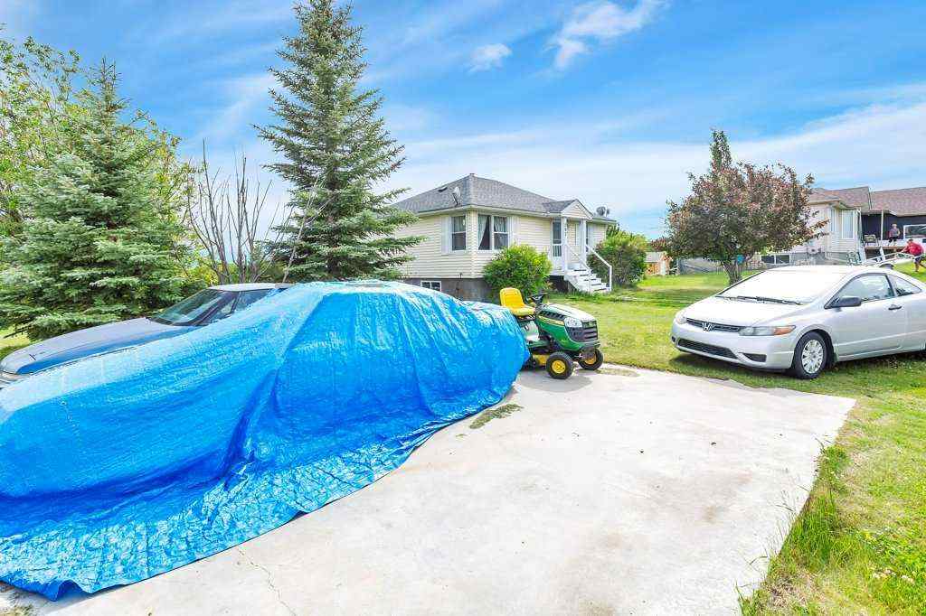 MLS® A2236625 - 502 Sunnyside 500 Place  in NONE Rural Ponoka County, Residential