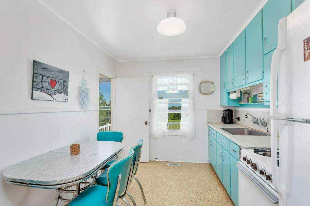 MLS® A2236625 - 502 Sunnyside 500 Place  in NONE Rural Ponoka County, Residential
