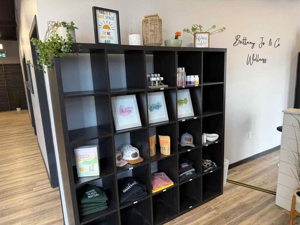 MLS® A2236631 - Unit #110 & 120 5641 48 Avenue Crescent  in Central Ponoka Ponoka, Commercial