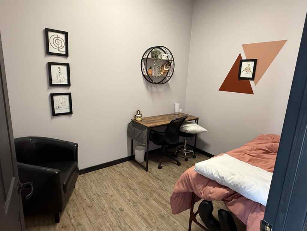MLS® A2236631 - Unit #110 & 120 5641 48 Avenue Crescent  in Central Ponoka Ponoka, Commercial