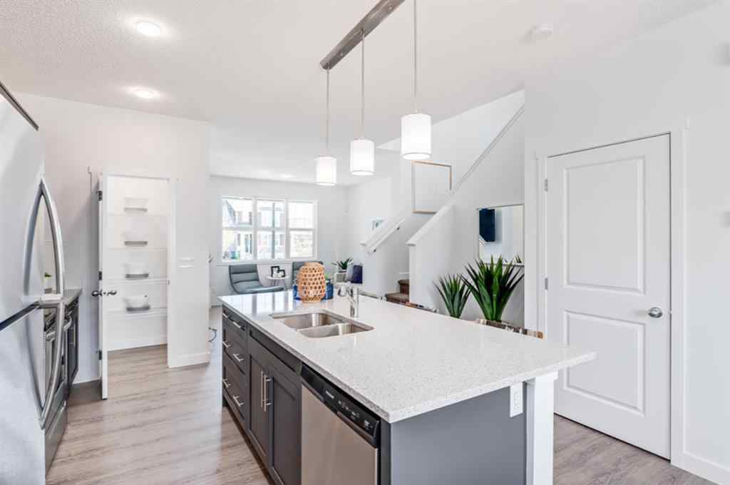 MLS® A2236654 - 72 Creekside Rise SW in Pine Creek Calgary, Residential