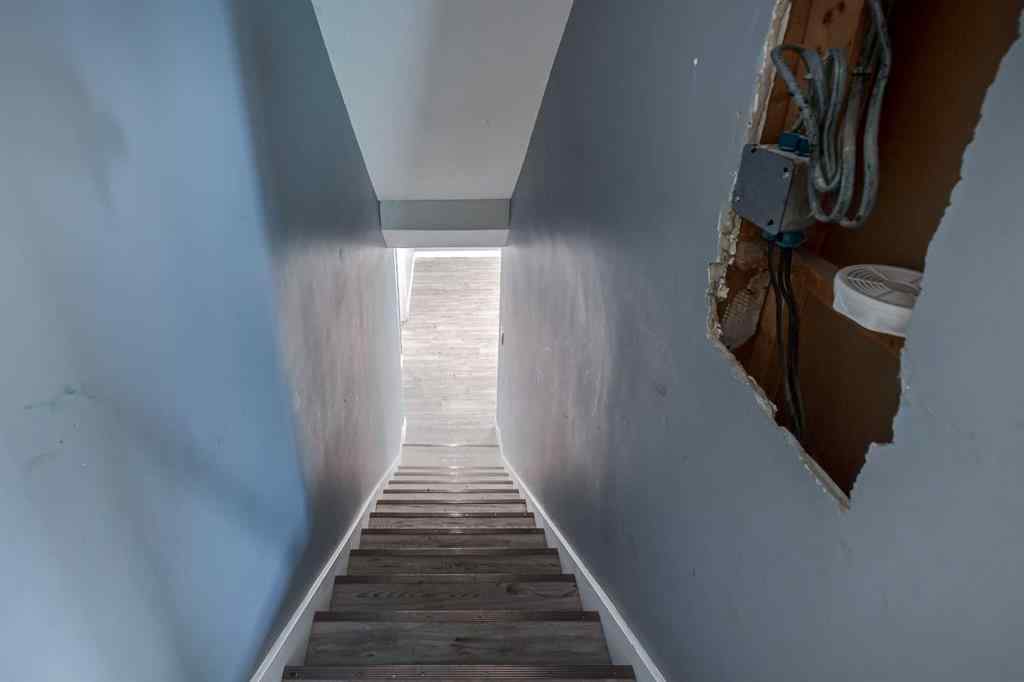 MLS® A2236683 - 4535 Moore Crescent  in Waskasoo Red Deer, Residential
