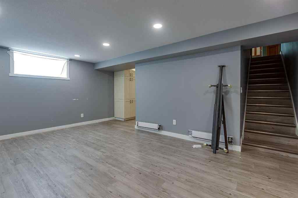 MLS® A2236683 - 4535 Moore Crescent  in Waskasoo Red Deer, Residential