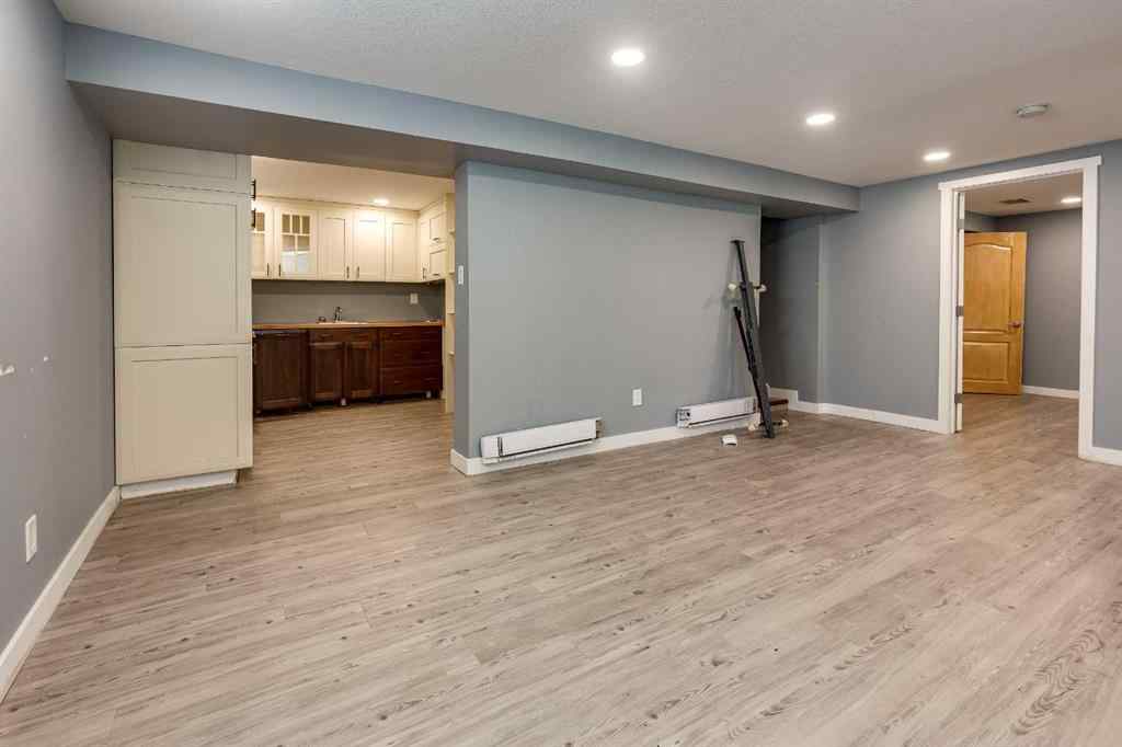 MLS® A2236683 - 4535 Moore Crescent  in Waskasoo Red Deer, Residential