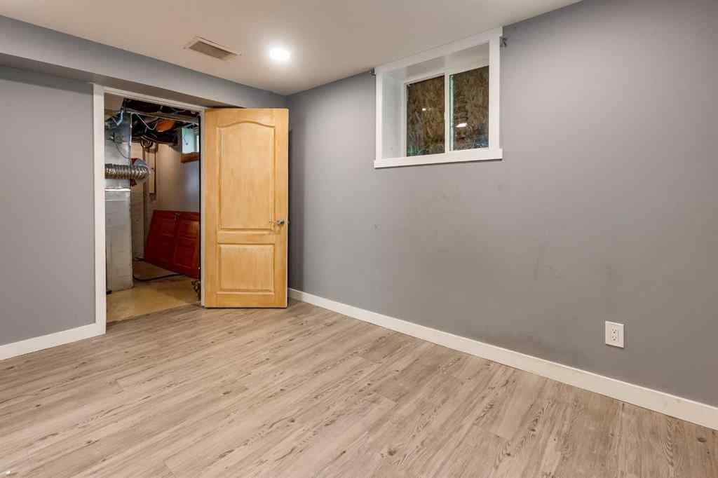 MLS® A2236683 - 4535 Moore Crescent  in Waskasoo Red Deer, Residential