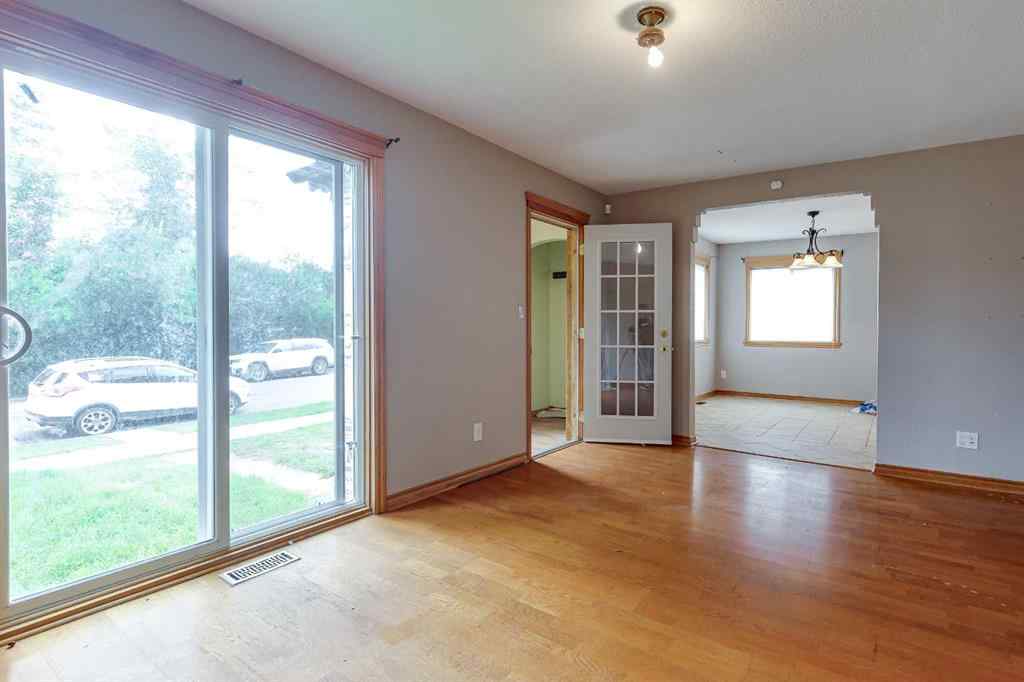 MLS® A2236683 - 4535 Moore Crescent  in Waskasoo Red Deer, Residential