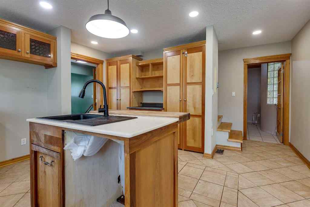 MLS® A2236683 - 4535 Moore Crescent  in Waskasoo Red Deer, Residential