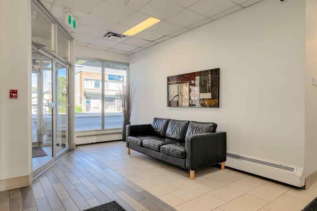MLS® A2236694 - Unit #302 314 14 Street NW in Hillhurst Calgary, Residential
