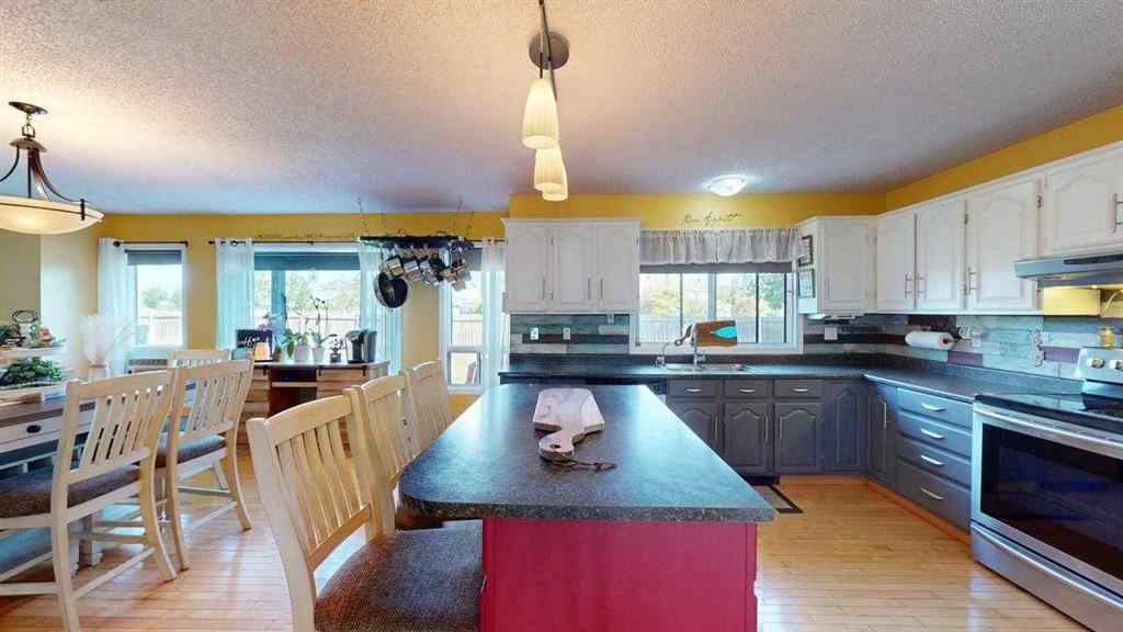 MLS® A2236721 - 185 Oaks Bay  in Dickinsfield Fort McMurray, Residential