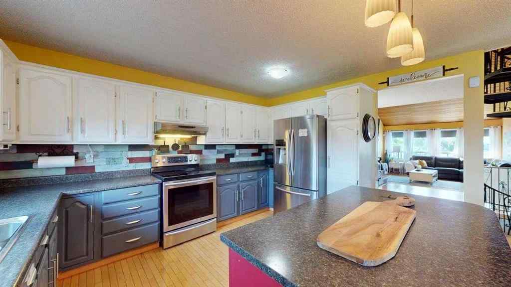 MLS® A2236721 - 185 Oaks Bay  in Dickinsfield Fort McMurray, Residential