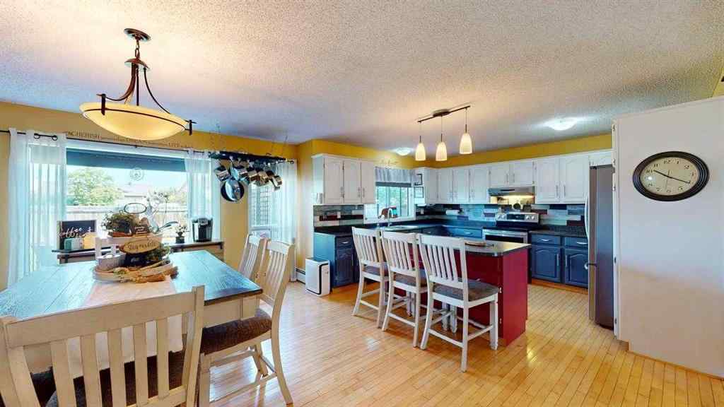MLS® A2236721 - 185 Oaks Bay  in Dickinsfield Fort McMurray, Residential