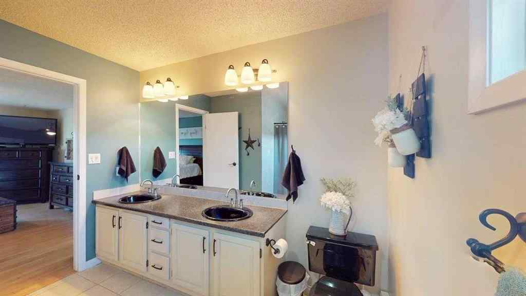 MLS® A2236721 - 185 Oaks Bay  in Dickinsfield Fort McMurray, Residential