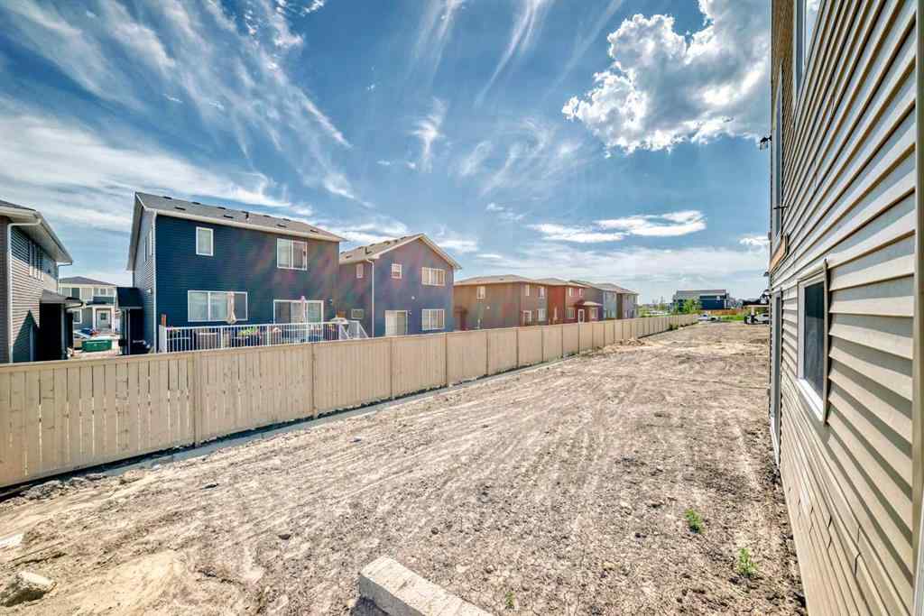 MLS® A2236726 - 934 Bayview Heights SW in Bayview Airdrie, Residential