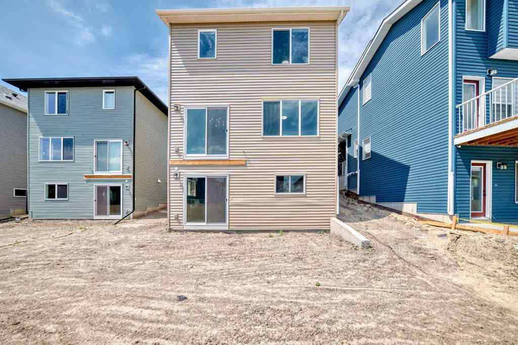 MLS® A2236726 - 934 Bayview Heights SW in Bayview Airdrie, Residential
