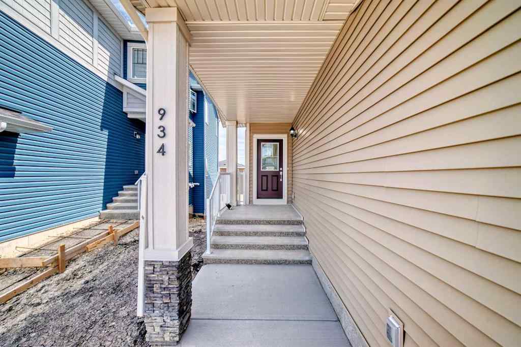MLS® A2236726 - 934 Bayview Heights SW in Bayview Airdrie, Residential