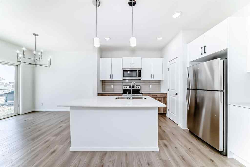 MLS® A2236726 - 934 Bayview Heights SW in Bayview Airdrie, Residential
