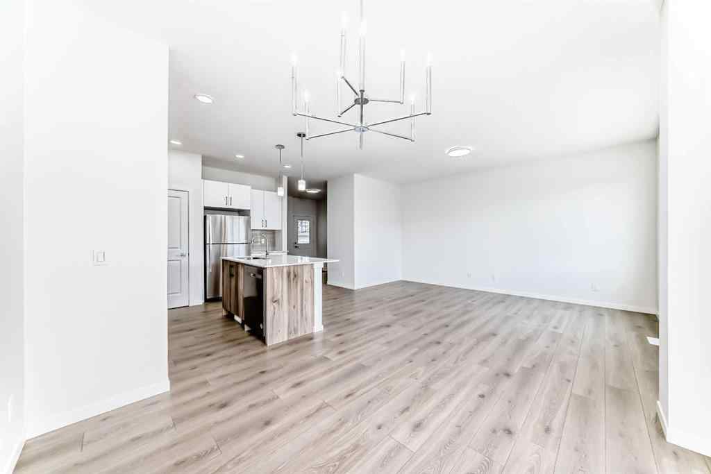MLS® A2236726 - 934 Bayview Heights SW in Bayview Airdrie, Residential
