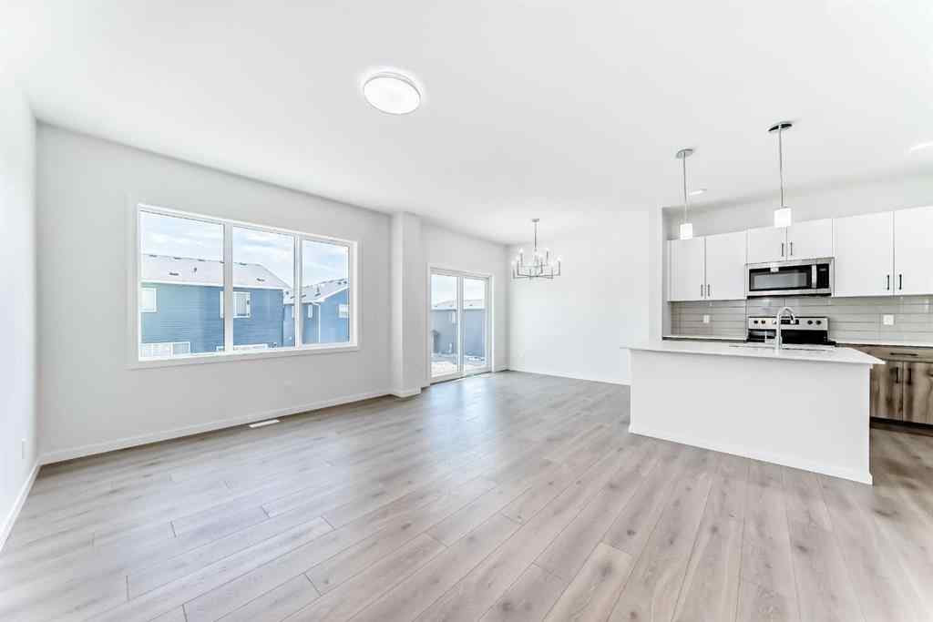 MLS® A2236726 - 934 Bayview Heights SW in Bayview Airdrie, Residential