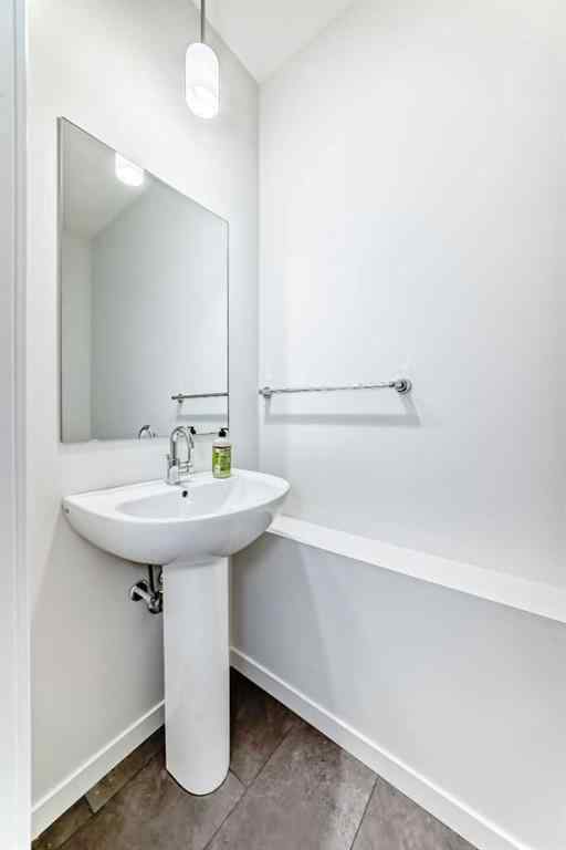 MLS® A2236726 - 934 Bayview Heights SW in Bayview Airdrie, Residential