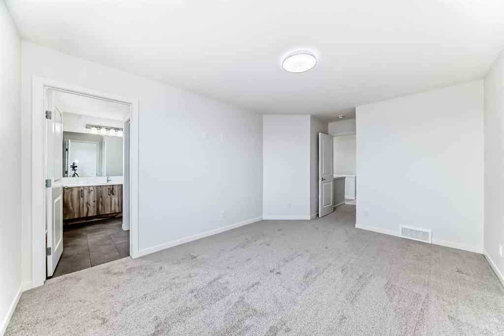 MLS® A2236726 - 934 Bayview Heights SW in Bayview Airdrie, Residential