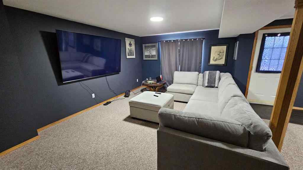 MLS® A2236730 - 207 Centre Avenue NE in NONE Milk River, Residential