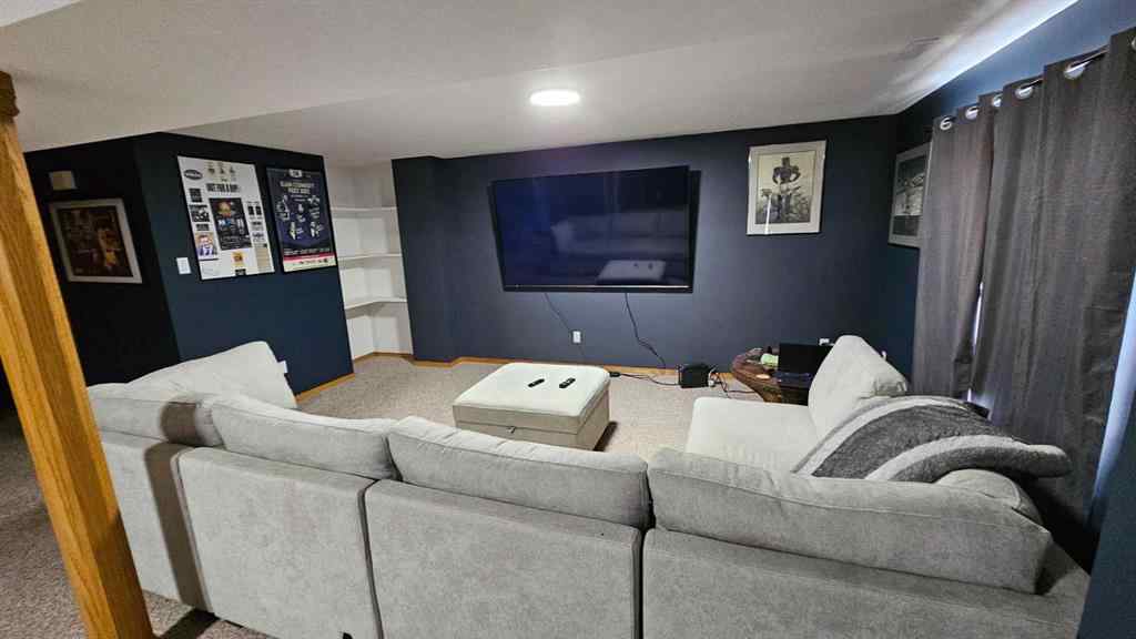 MLS® A2236730 - 207 Centre Avenue NE in NONE Milk River, Residential