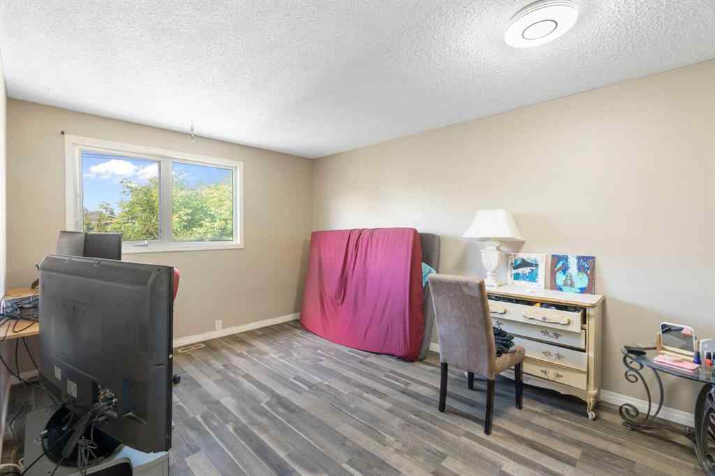 MLS® A2236785 - 183 Dovely Crescent SE in Dover Calgary, Residential