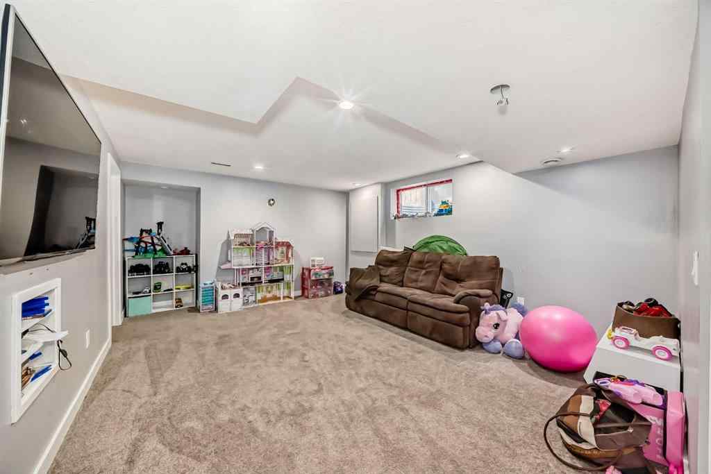 MLS® A2236788 - 47 Bridlecrest Boulevard SW in Bridlewood Calgary, Residential