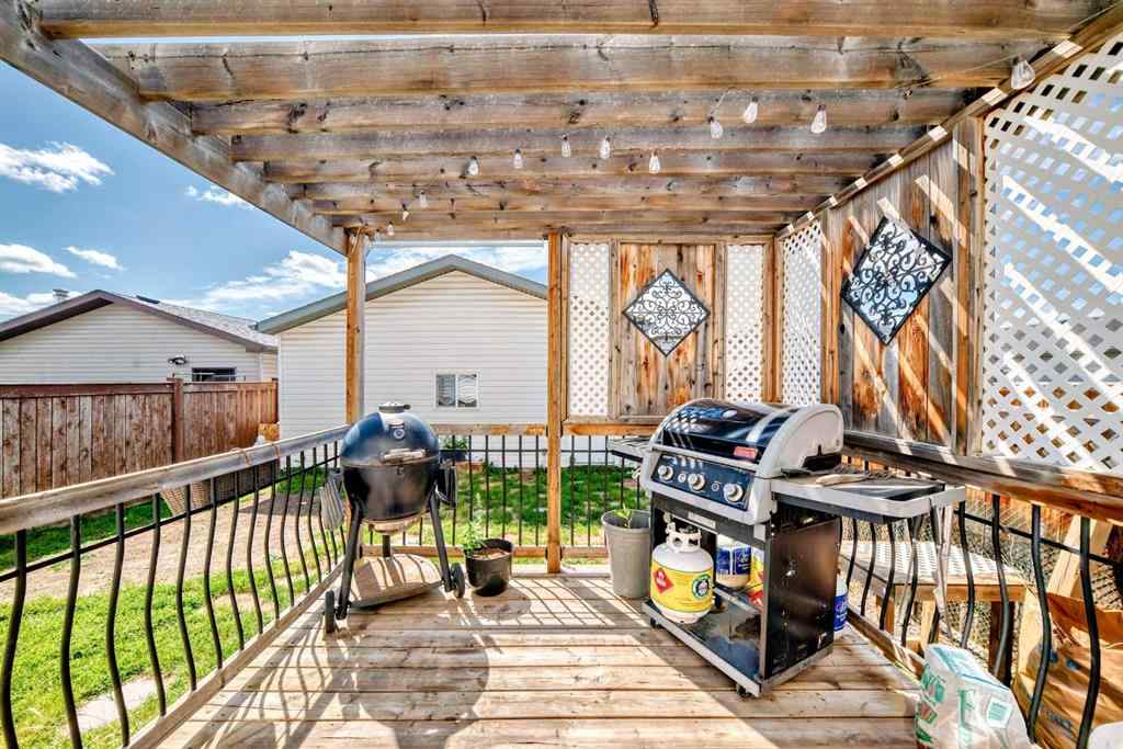 MLS® A2236788 - 47 Bridlecrest Boulevard SW in Bridlewood Calgary, Residential