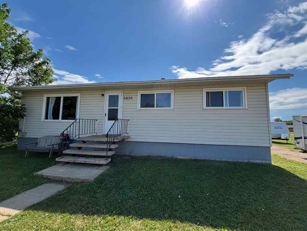 MLS® A2236790 - 5820 48th Street   in NONE High Prairie, Residential