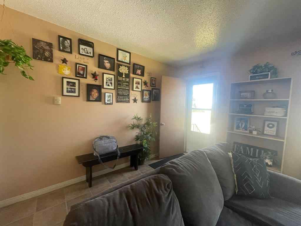 MLS® A2236790 - 5820 48th Street   in NONE High Prairie, Residential