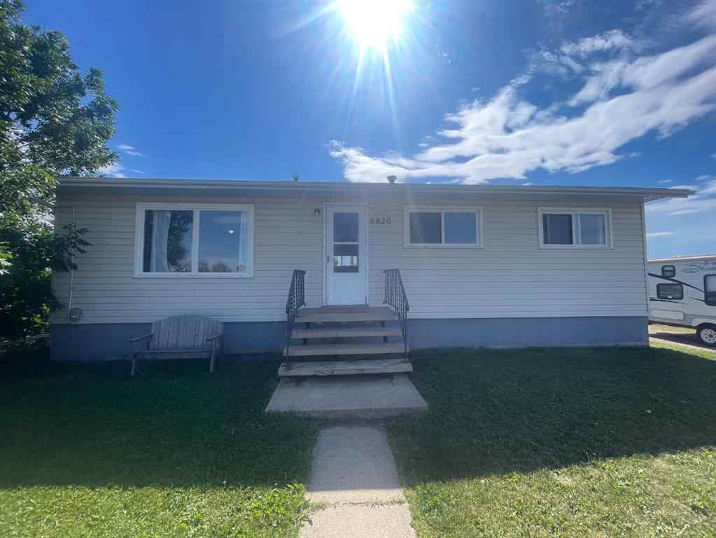 MLS® A2236790 - 5820 48th Street   in NONE High Prairie, Residential