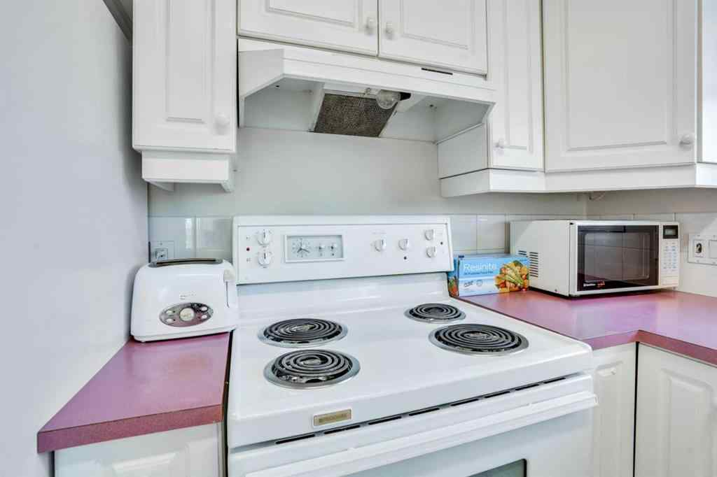 MLS® A2236791 - Unit #1202 1818 Simcoe Boulevard SW in Signal Hill Calgary, Residential