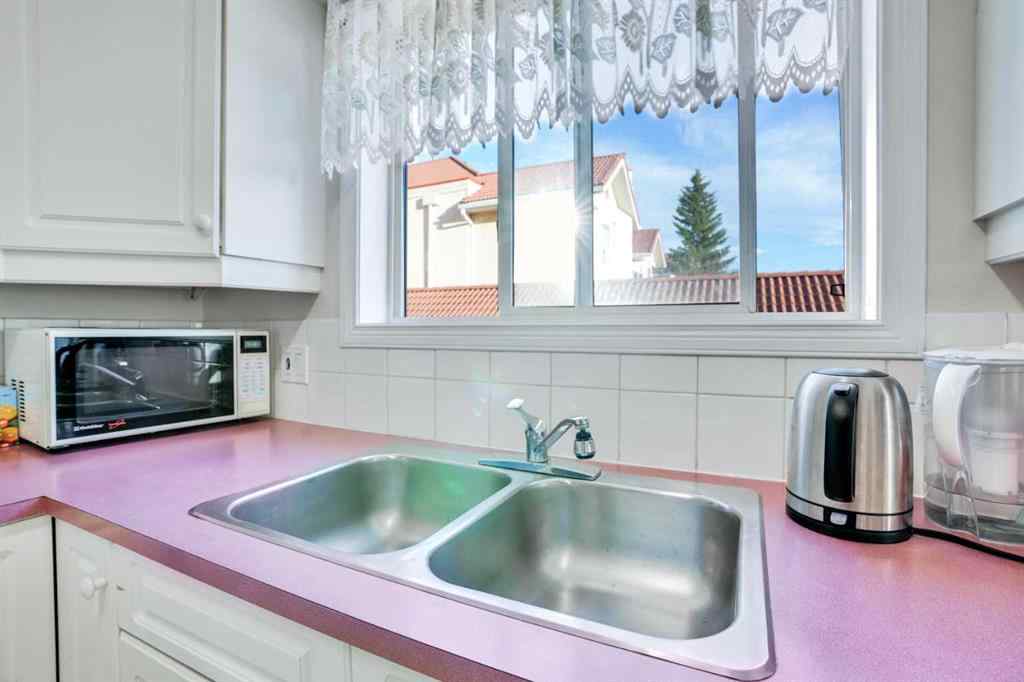 MLS® A2236791 - Unit #1202 1818 Simcoe Boulevard SW in Signal Hill Calgary, Residential