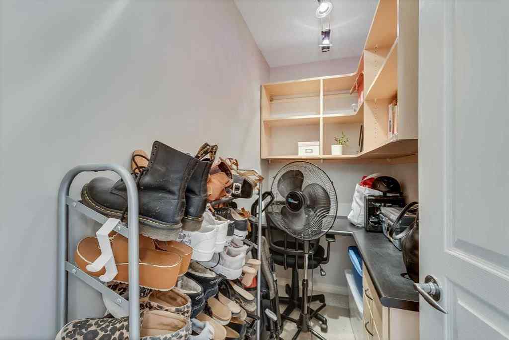 MLS® A2236800 - Unit #308 5115 Richard Road SW in Lincoln Park Calgary, Residential