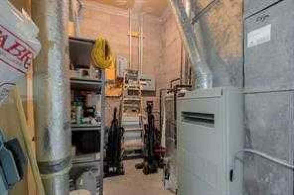MLS® A2236808 - 413 3 Avenue N in NONE Vauxhall, Commercial