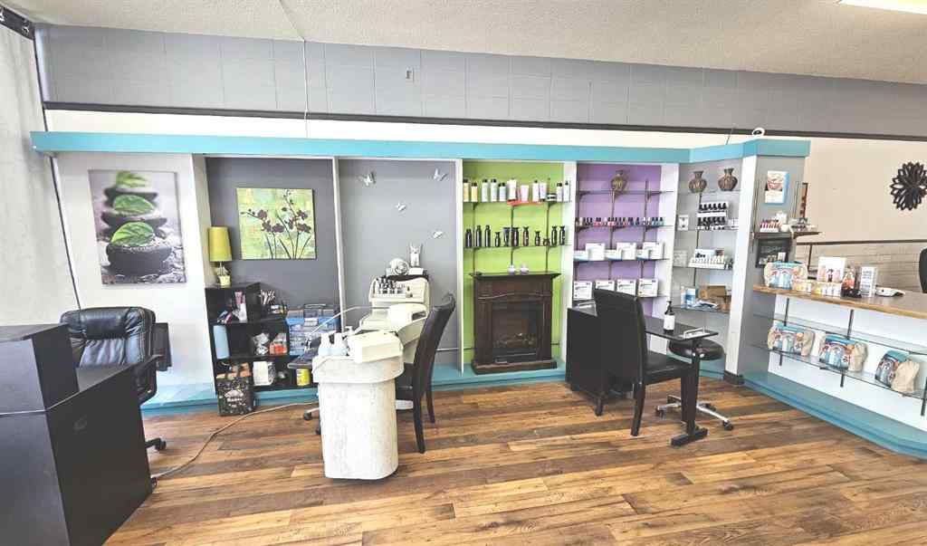 MLS® A2236814 - 724 23 Street N in NONE Rural Lethbridge County, Commercial