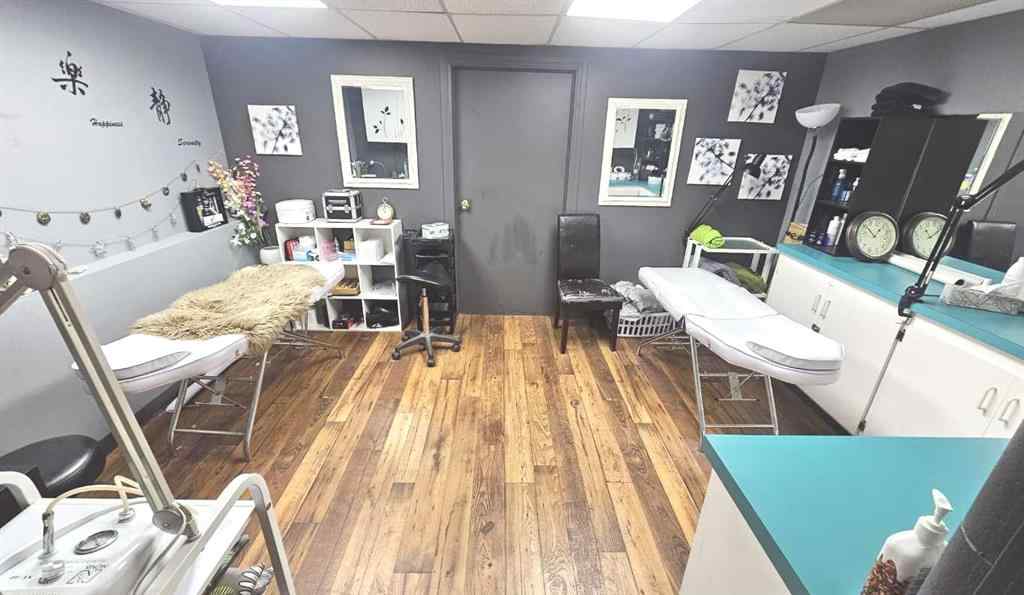 MLS® A2236814 - 724 23 Street N in NONE Rural Lethbridge County, Commercial