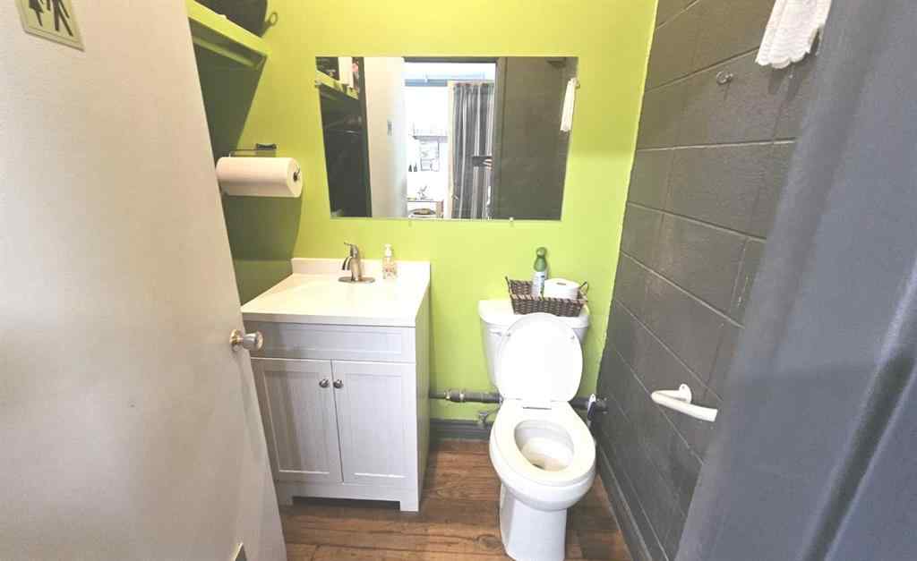 MLS® A2236814 - 724 23 Street N in NONE Rural Lethbridge County, Commercial