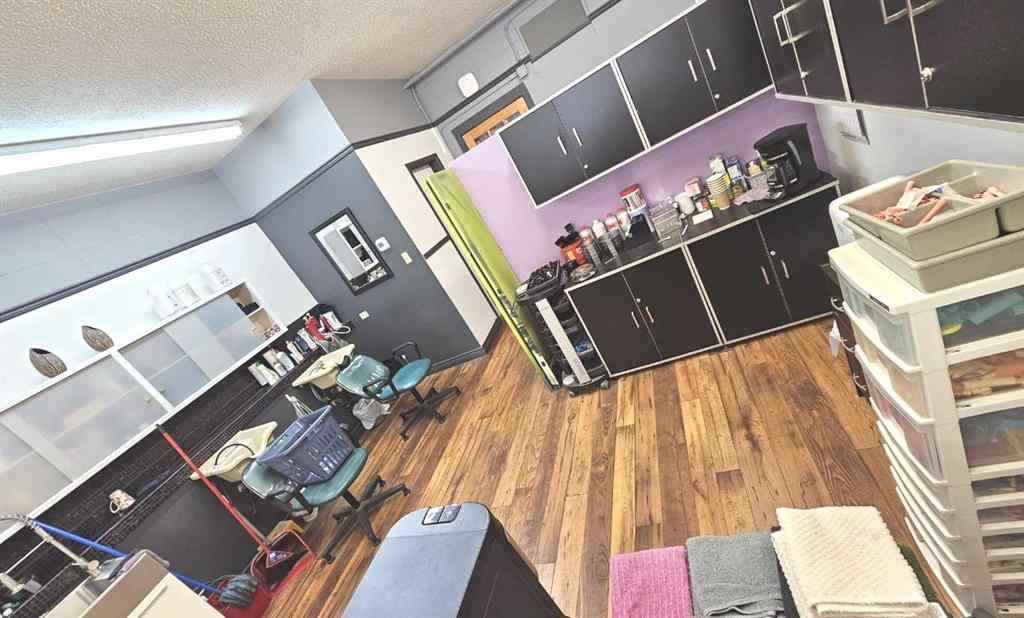 MLS® A2236814 - 724 23 Street N in NONE Rural Lethbridge County, Commercial