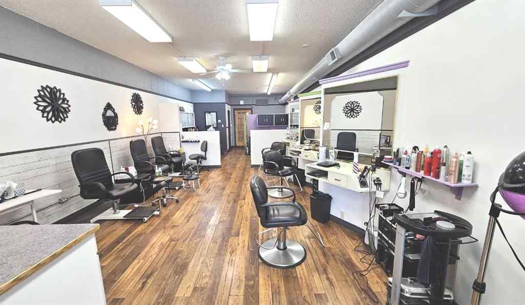 MLS® A2236814 - 724 23 Street N in NONE Rural Lethbridge County, Commercial