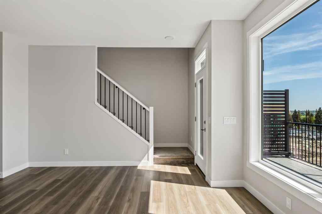 MLS® A2236816 - 415 Sovereign Common SW in Shaganappi Calgary, Residential
