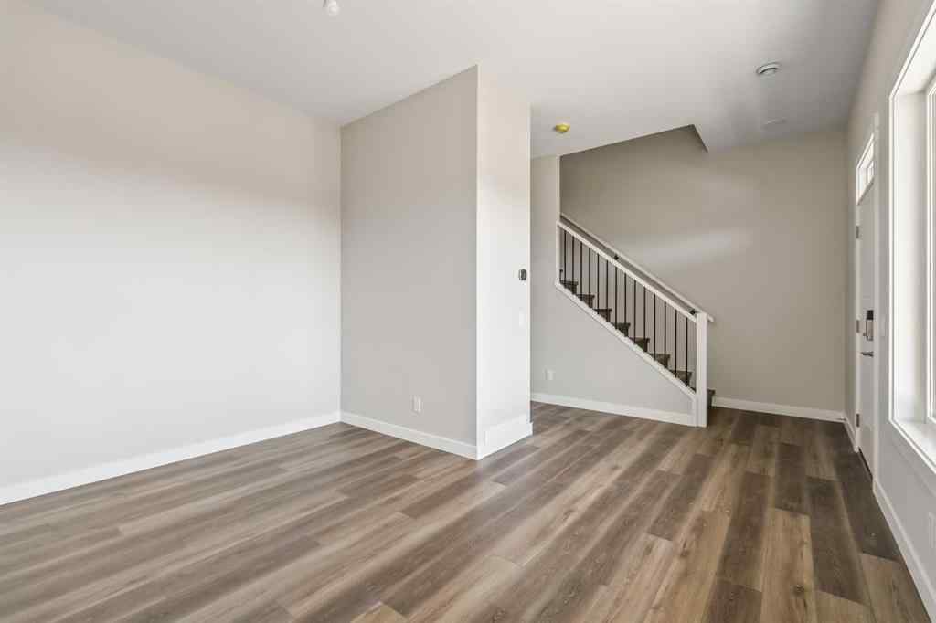 MLS® A2236816 - 415 Sovereign Common SW in Shaganappi Calgary, Residential