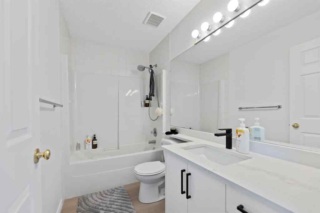 MLS® A2236823 - 7 Country Hills Park NW in Country Hills Calgary, Residential