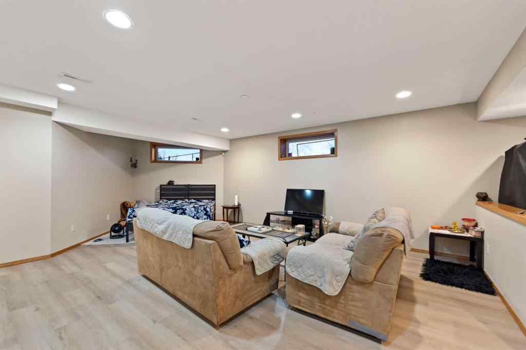 MLS® A2236823 - 7 Country Hills Park NW in Country Hills Calgary, Residential