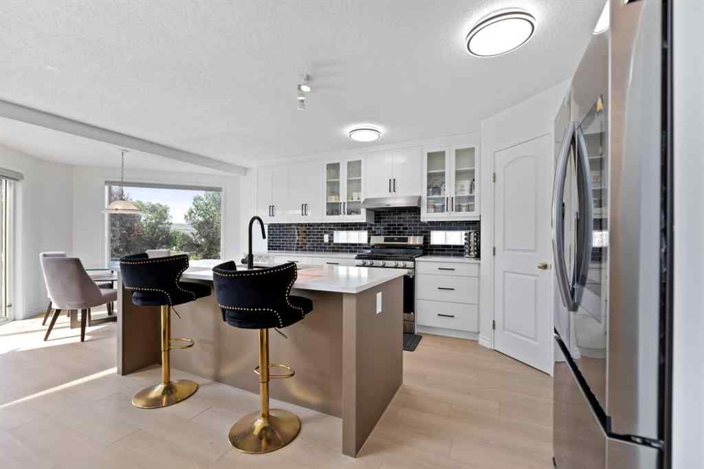 MLS® A2236823 - 7 Country Hills Park NW in Country Hills Calgary, Residential
