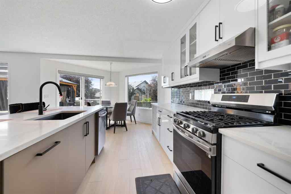MLS® A2236823 - 7 Country Hills Park NW in Country Hills Calgary, Residential