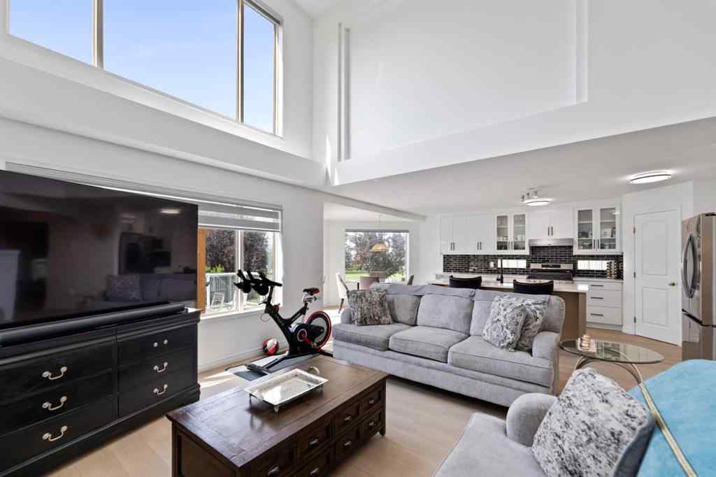 MLS® A2236823 - 7 Country Hills Park NW in Country Hills Calgary, Residential