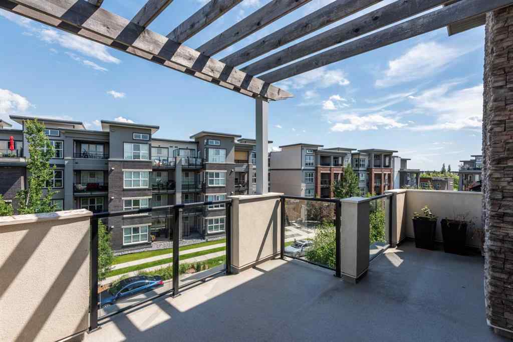 MLS® A2236832 - 112 Burma Star Road SW in Currie Barracks Calgary, Residential