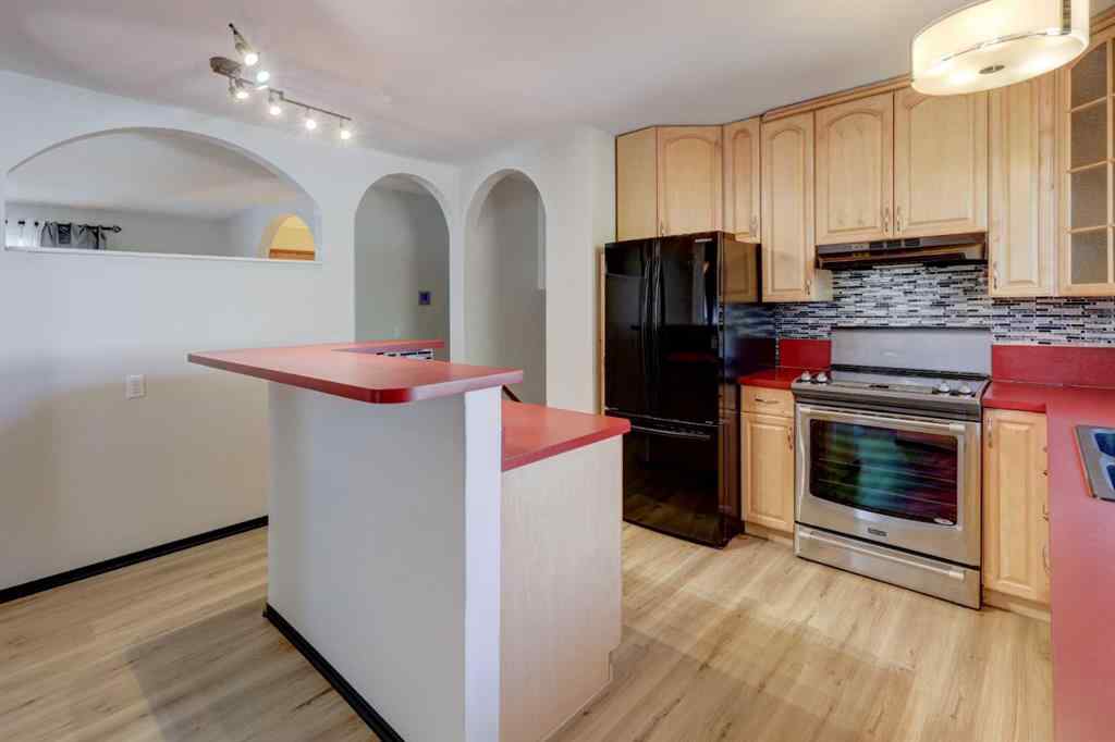 MLS® A2236834 - 355 Pinewind Road NE in Pineridge Calgary, Residential